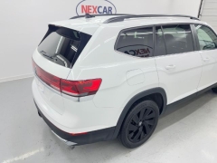 Used 2024  Volkswagen Atlas 2&period;0T SE w&sol;Technology FWD at NEXCAR near Spring&comma; TX