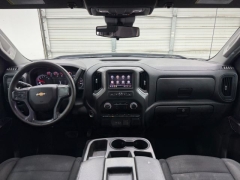 Used 2022  Chevrolet Silverado 1500 2WD Crew Cab 147" Custom at NEXCAR near Spring&comma; TX