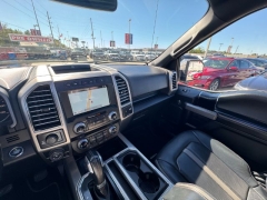 Used 2018  Ford F-150 4WD SuperCrew Platinum 5 1/2 at NEXCAR near Spring, TX