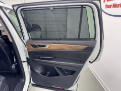 Used 2024  Volkswagen Atlas 2&period;0T SE w&sol;Technology FWD at NEXCAR near Spring&comma; TX