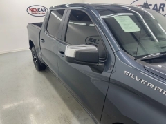 Used 2020  Chevrolet Silverado 1500 2WD Crew Cab LT at NEXCAR near Spring&comma; TX