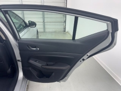 Used 2020  Nissan Altima 4d Sedan FWD 2&period;5L SR at NEXCAR near Spring&comma; TX