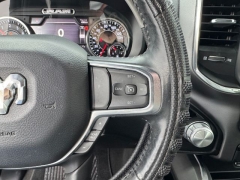 Used 2020  Ram 1500 2WD Crew Cab Laramie at NEXCAR near Spring&comma; TX