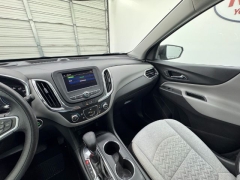 Used 2022  Chevrolet Equinox FWD 4dr LS w/1LS at NEXCAR near Spring, TX