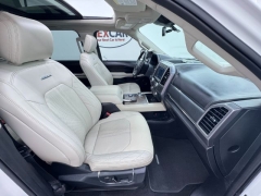 Used 2021  Ford Expedition Max Platinum 4x4 at NEXCAR near Spring, TX