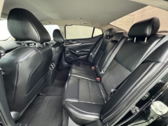 Used 2021  Nissan Maxima SV 3&period;5L at NEXCAR near Spring&comma; TX