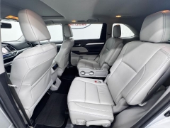 Used 2018  Toyota Highlander 4d SUV FWD XLE at NEXCAR near Spring&comma; TX