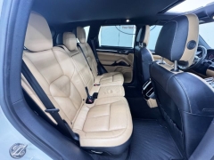Used 2016  Porsche Cayenne 4d SUV at NEXCAR near Spring&comma; TX
