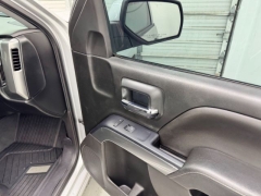 Used 2018  Chevrolet Silverado 1500 2WD Crew Cab LT at NEXCAR near Spring&comma; TX