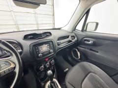 Used 2017  Jeep Renegade 4d SUV FWD Latitude at NEXCAR near Spring, TX