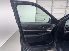 Used 2018  Ford Explorer 4d SUV 4WD Platinum at NEXCAR near Spring&comma; TX