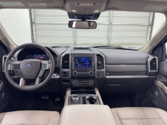 Used 2020  Ford Expedition 4d SUV 2WD XLT at NEXCAR near Spring&comma; TX