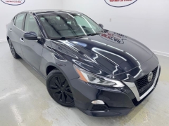 Used 2022  Nissan Altima 2.5 SV Sedan at NEXCAR near Spring, TX