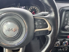 Used 2017  Jeep Renegade 4d SUV FWD Latitude at NEXCAR near Spring, TX