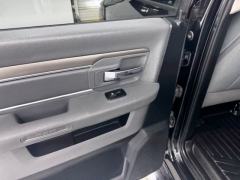 Used 2017  Ram 1500 Lone Star 4x4 Crew Cab 5'7" Box at NEXCAR near Spring&comma; TX