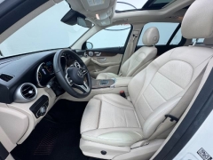 Used 2021  Mercedes-Benz GLC GLC 300 SUV at NEXCAR near Spring&comma; TX