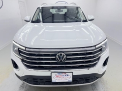 Used 2024  Volkswagen Atlas 2&period;0T SE w&sol;Technology FWD at NEXCAR near Spring&comma; TX