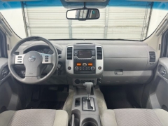 Used 2017  Nissan Frontier 2WD Crew Cab SV at NEXCAR near Spring&comma; TX