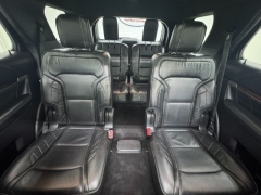 Used 2018  Ford Explorer 4d SUV 4WD Platinum at NEXCAR near Spring&comma; TX
