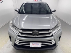 Used 2018  Toyota Highlander 4d SUV FWD XLE at NEXCAR near Spring&comma; TX