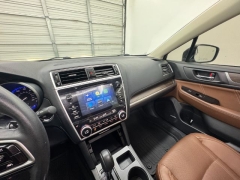 Used 2019  Subaru Outback 4d SUV 2&period;5i Touring at NEXCAR near Spring&comma; TX