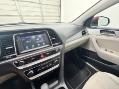 Used 2019  Hyundai Sonata 4d Sedan SE at NEXCAR near Spring&comma; TX