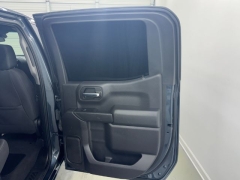 Used 2020  Chevrolet Silverado 1500 2WD Crew Cab LT at NEXCAR near Spring&comma; TX