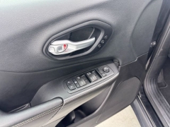 Used 2015  Jeep Cherokee 4d SUV 4WD Limited V6 at NEXCAR near Spring&comma; TX