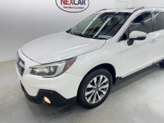 Used 2019  Subaru Outback 4d SUV 2&period;5i Touring at NEXCAR near Spring&comma; TX