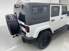 Used 2017  Jeep Wrangler Unlimited 4d Convertible Sahara at NEXCAR near Spring&comma; TX