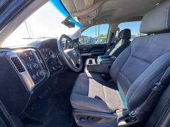 Used 2017  Chevrolet Silverado 1500 4WD Crew Cab LT Z71 at NEXCAR near Spring, TX