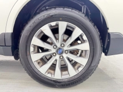 Used 2019  Subaru Outback 4d SUV 2&period;5i Touring at NEXCAR near Spring&comma; TX