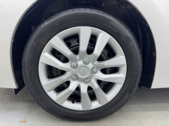 Used 2019  Toyota Corolla 4d Sedan LE at NEXCAR near Spring&comma; TX
