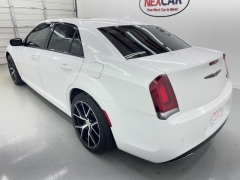 Used 2022  Chrysler 300 300S RWD at NEXCAR near Spring&comma; TX