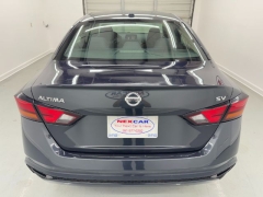 Used 2022  Nissan Altima 2.5 SV Sedan at NEXCAR near Spring, TX