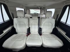 Used 2021  Ford Expedition Max Platinum 4x4 at NEXCAR near Spring, TX