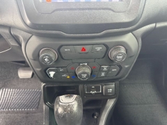 Used 2018  Jeep Renegade 4d SUV FWD Latitude at NEXCAR near Spring&comma; TX