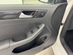 Used 2017  Volkswagen Jetta 4d Sedan SEL at NEXCAR near Spring&comma; TX