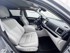 Used 2018  Toyota Highlander 4d SUV FWD XLE at NEXCAR near Spring&comma; TX