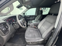 Used 2022  Chevrolet Silverado 1500 2WD Crew Cab 147" Custom at NEXCAR near Spring&comma; TX