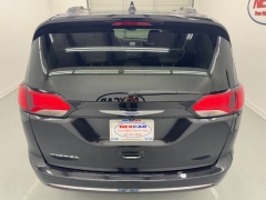 Used 2020  Chrysler Pacifica 4d Wagon Limited at NEXCAR near Spring, TX