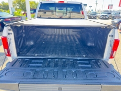 Used 2018  Ford F-150 4WD SuperCrew Platinum 5 1/2 at NEXCAR near Spring, TX