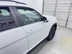 Used 2024  Volkswagen Atlas 2&period;0T SE w&sol;Technology FWD at NEXCAR near Spring&comma; TX