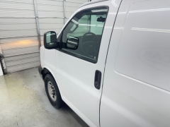 Used 2019  Chevrolet Express Van 2500 Van at NEXCAR near Spring&comma; TX