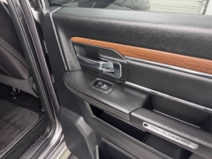 Used 2016  Ram 1500 2WD Crew Cab Laramie at NEXCAR near Spring&comma; TX