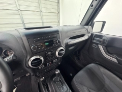 Used 2015  Jeep Wrangler Unlimited 4d Convertible Sahara at NEXCAR near Spring&comma; TX