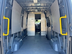 Used 2019  Mercedes-Benz Sprinter 2500 Crew Van 144" WB High Roof 9100 GVW V6 at NEXCAR near Spring&comma; TX