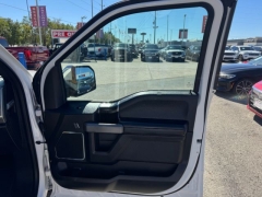 Used 2018  Ford F-150 4WD SuperCrew Platinum 5 1/2 at NEXCAR near Spring, TX