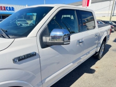 Used 2018  Ford F-150 4WD SuperCrew Platinum 5 1/2 at NEXCAR near Spring, TX