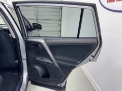 Used 2018  Toyota RAV4 4d SUV FWD LE at NEXCAR near Spring&comma; TX